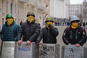 Ukraine leader flees capital as clashes continue