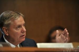 Graham to Obama: Expand Iraq airstrikes or risk terrorist attack