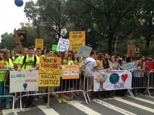 Thousands come out for People’s Climate March in New York City | PBS ...