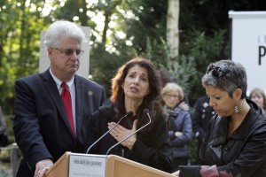 Obama clears the way for hostages' families to pay ransom