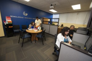 The difference $900 can make in college graduation rates