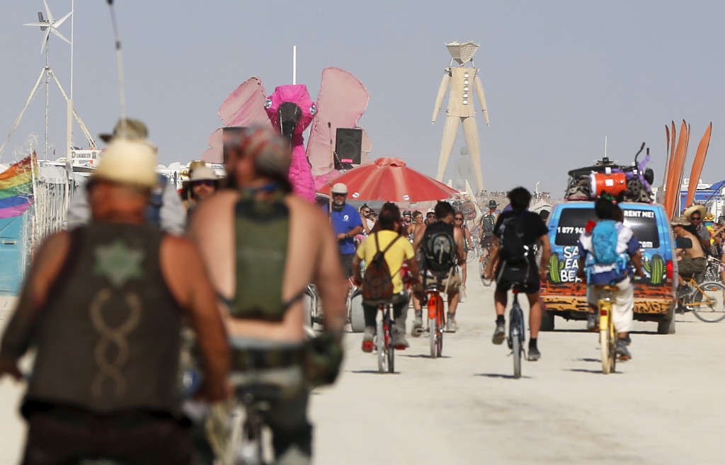 Photos: Biking do’s and don’ts at the Burning Man festival | PBS News