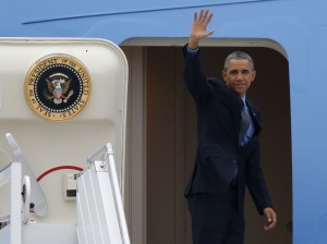 Obama hopes to stave off lame-duck status in final year