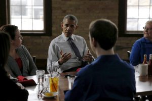 Obama calls on lawmakers to revisit public option on health care