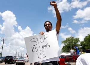 Obama: Police shootings should trouble all Americans