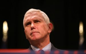 Pence says U.S. won't stand by as Venezuela 'crumbles'