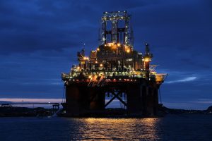 Obama blocks new oil, gas drilling in Arctic Ocean