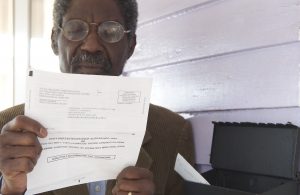 Column: Social Security will reduce paper statements in 2017. Here’s why it shouldn’t