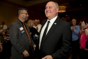 Republicans' narrow win for Kansas seat embolden Democrats