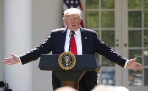 U.S. President Donald Trump announces his decision that the United States will withdraw from the landmark Paris Climate Agreement, in the Rose Garden of the White House in Washington, U.S., June 1, 2017. REUTERS/Kevin Lamarque TPX IMAGES OF THE DAY - RTX38LIZ