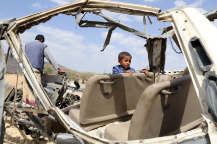Saudi coalition in Yemen, under pressure, ends US refueling