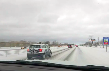 'Bomb cyclone' snow, wind makes travel dangerous in Midwest