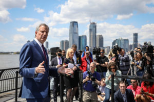 New York City Mayor and Democratic Presidential candidate Bill de Blasio speaks during a news conference in New York City, U.S., May 16, 2019. REUTERS/Brendan McDermid - RC13BB663790