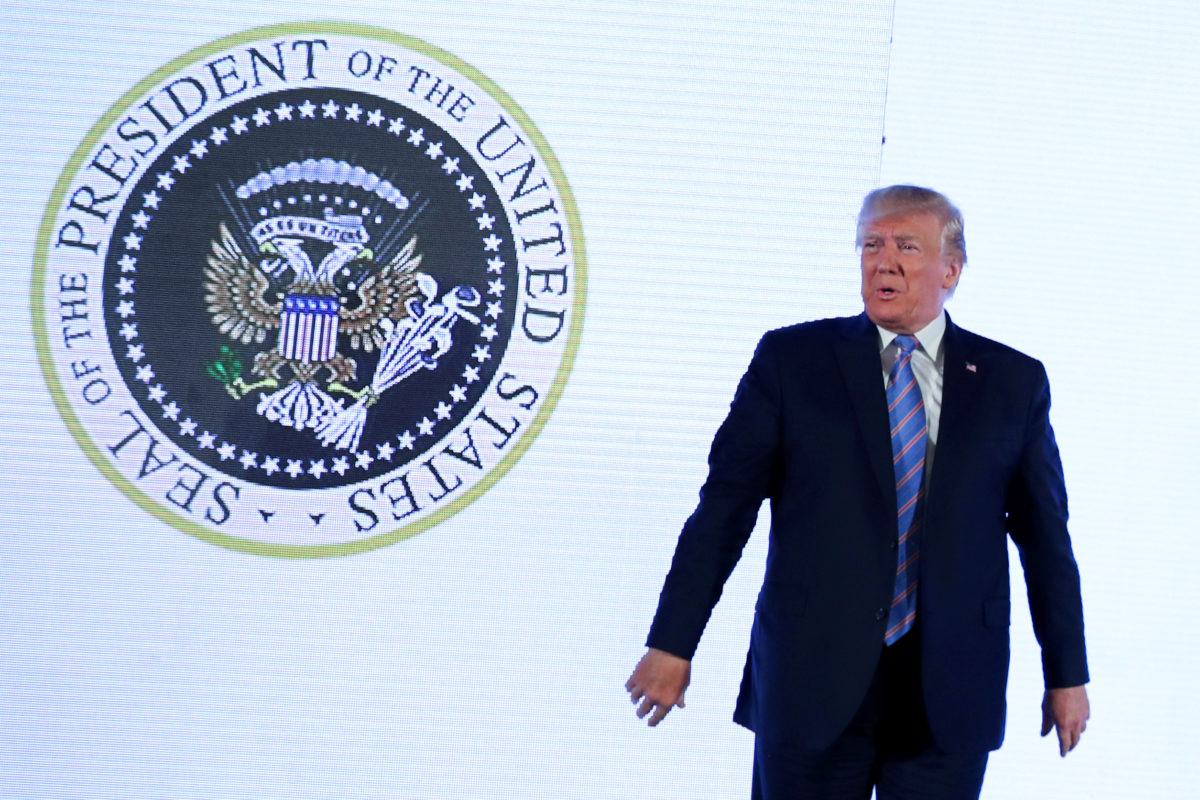 Altered presidential seal showed eagle with golf clubs at Trump speech ...