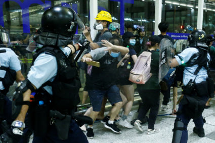 News Wrap: Hong Kong&rsquo;s airport again crippled by protests