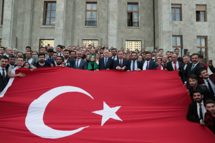 Turkey calls on Kurdish fighters to lay arms, vacate border