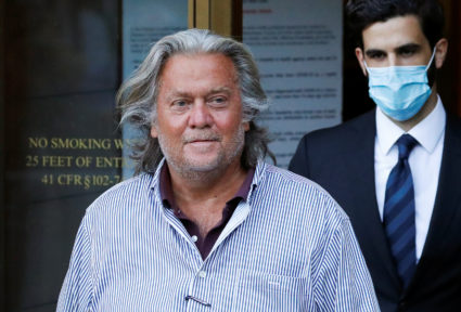 Former White House Chief Strategist Steve Bannon exits the Manhattan Federal Court, following his arraignment hearing for conspiracy to commit wire fraud and conspiracy to commit money laundering, in the Manhattan borough of New York City, New York, U.S. August 20, 2020. Photo by Andrew Kelly/REUTERS
