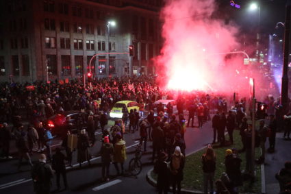 Polish police criticized for using tear gas on protesters