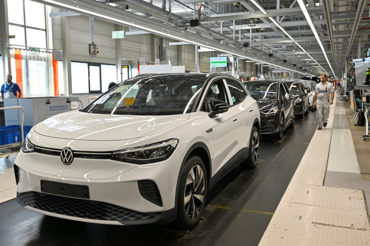 Volkswagen triples electric car sales ahead of climate rules PBS NewsHour