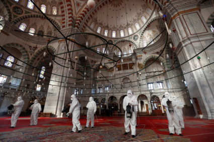 Turkey says at least 15 people infected with UK coronavirus variant