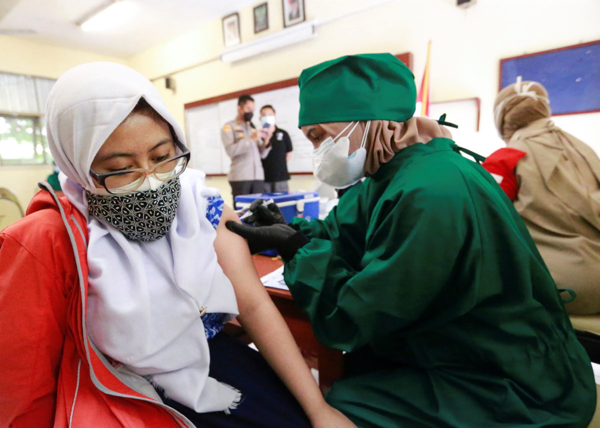 Vaccine deliveries rising as delta virus variant slams Asia | PBS News