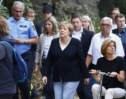 Merkel visits flood zone