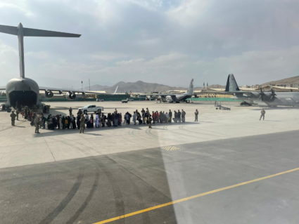 Italian plane evacuates people from Kabul airport