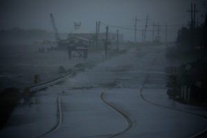 Ida Roars Toward Louisiana With Near Record-Setting Winds