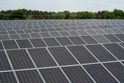 Rows of solar panels at the Toms River Solar Farm which was built on an EPA Superfund site in Toms River, New Jersey, U.S., 26 May, 2021. Photo by Dane Rhys/REUTERS