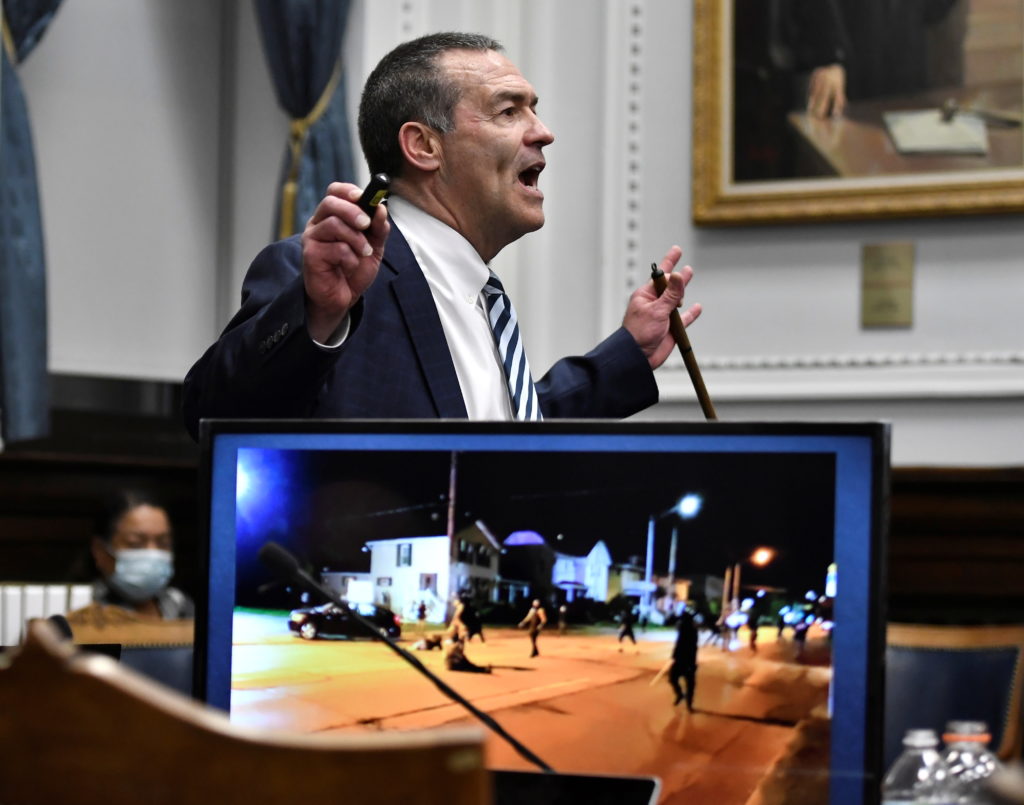 WATCH: No verdict after daylong deliberations in Kyle Rittenhouse trial for Kenosha shooting - Day 11