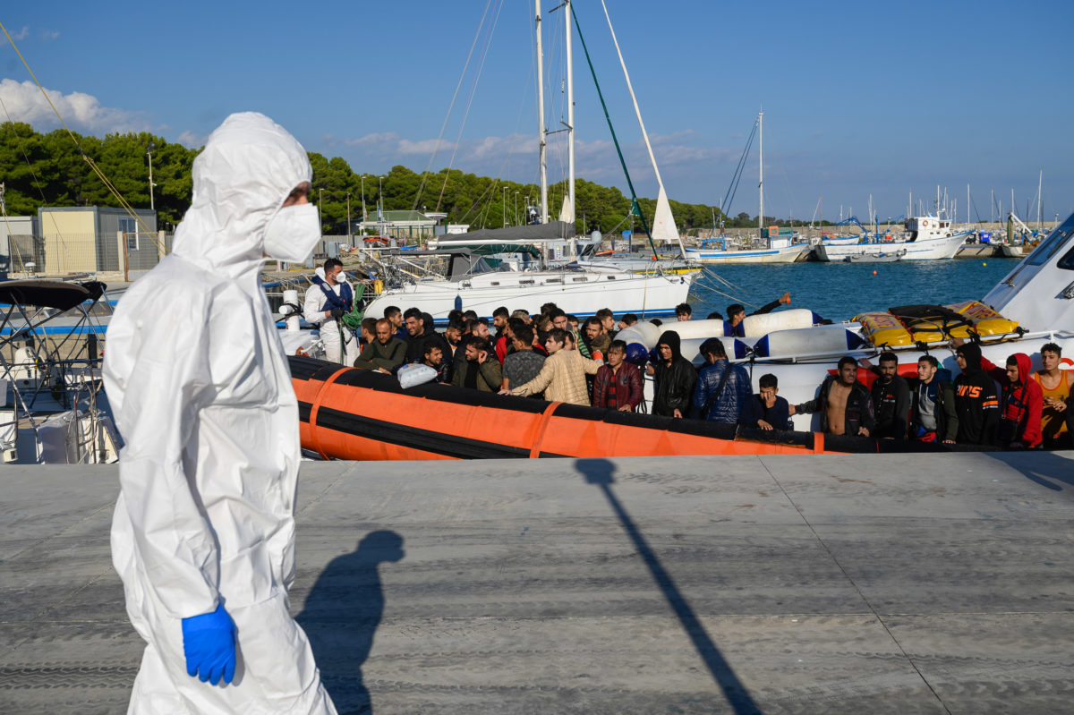 Italian Coast Guard rescues 550 migrants from stormy seas | PBS News ...