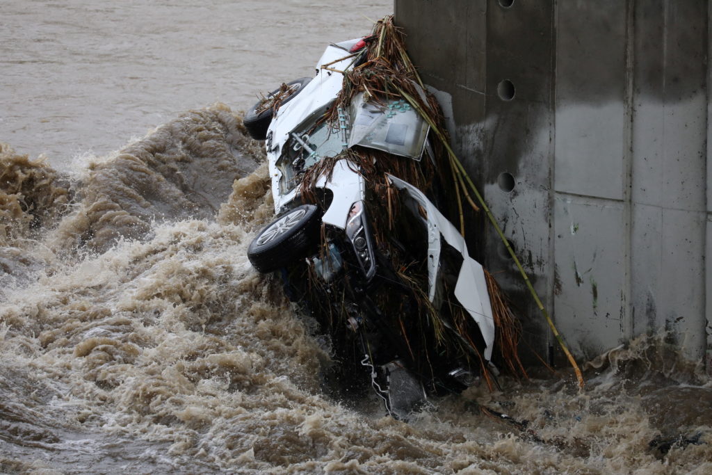Major storm hits California