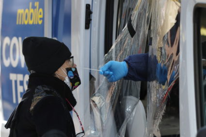 Omicron coronavirus variant continues to spread in Manhattan, New York City