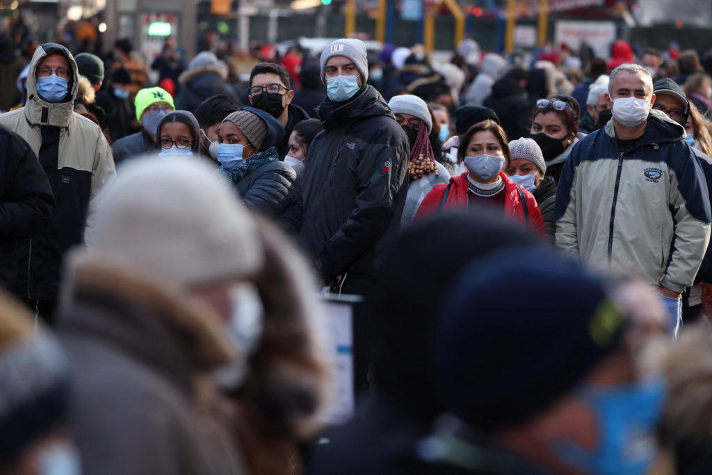 Omicron coronavirus variant continues to spread in Manhattan, New York City