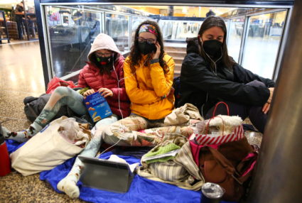 Dozens of flights listed as cancelled or delayed at Seattle-Tacoma International Airport