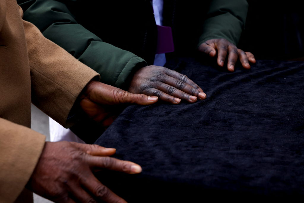 New York mosque hosts mass funeral for victims of deadly Bronx fire