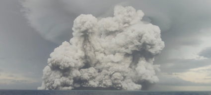 Eruption of the underwater volcano Hunga Tonga-Hunga Ha'apai off Tonga