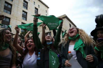 Women react after Colombia's constitutional court voted to decriminalize abortion until 24 weeks of gestation, in Bogota, Colombia February 21, 2022. Photo by Luisa Gonzalez/REUTERS