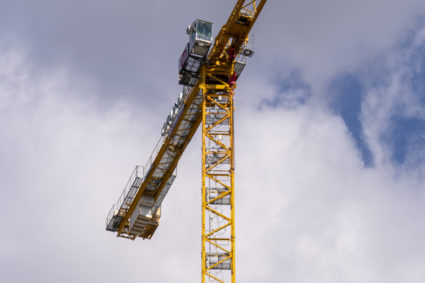 A construction crane that was climbed by a father of a Parkland shooting victim at 15th Street and Pennsylvania Avenue in Northwest across the street from the White House, in Washington, Monday, Feb. 14, 2022. Photo by Andrew Harnik/AP