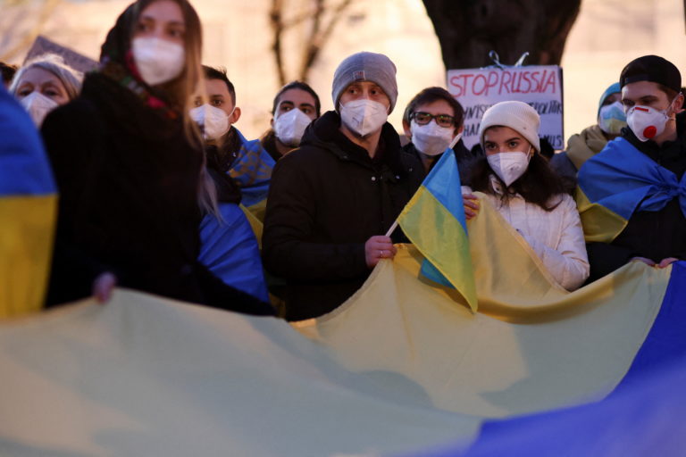 Anti-war protest in front of the Russian embassy in Berlin