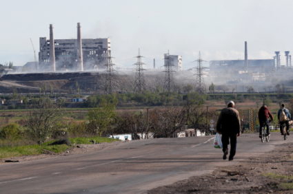 A view shows damaged facilities of Azovstal Iron and Steel Works during Ukraine-Russia conflict in the southern port city of Mariupol, Ukraine May 3, 2022. Photo by Alexander Ermochenko/REUTERS