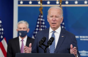 FILE PHOTO: U.S. President Biden announces nomination of Federal Reserve Chair Powell for second four-year term at the Whi...