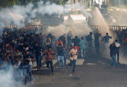 Police use tear gas and water cannons to disperse demonstrators near President's residence during a protest demanding the resignation of President Gotabaya Rajapaksa, amid the country's economic crisis, in Colombo, Sri Lanka, July 8, 2022. Photo by Dinuka Liyanawatte/REUTERS