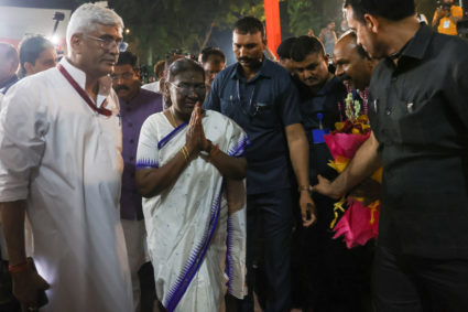 Droupadi Murmu, India's first president from the tribal community, walks to a welcoming ceremony in New Delhi, India, July 21, 2022. Photo by Aushree Fadnavis/REUTERS