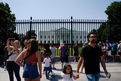 City residents in Northeast flee heat waves poised to break records