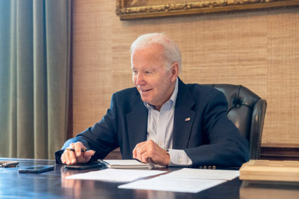 News Wrap: Biden tests positive for COVID, experiences mild symptoms