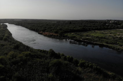 U.S. authorities continue to enforce the Title 42 rules, in Del Rio