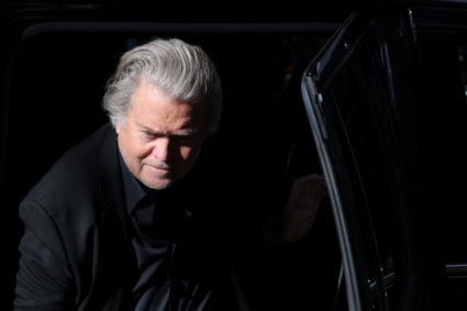 Bannon charged in New York with laundering money raised to build border wall