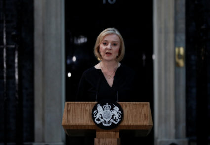 British Prime Minister Liz Truss delivers a speech outside 10 Downing Street after Queen Elizabeth, Britain's longest-reigning monarch and the nation's figurehead for seven decades, has died aged 96, according to Buckingham Palace, in Downing Street in London, Britain September 8, 2022. Photo by Peter Nicholls/REUTERS