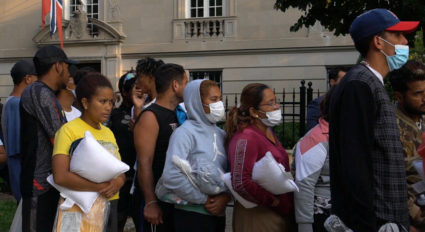 A screengrab shows migrants who were bused from Texas arrive at the Naval Observatory in Washington D.C., U.S., September 15, 2022. Photo by Marat Sadana/REUTERS TV via REUTERS